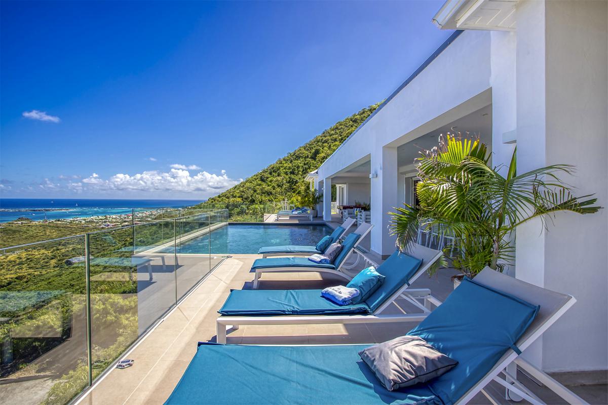 A louer villa 4 chambres Mont Vernon Saint Martin_ Piscine - 5